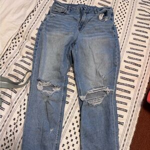 American Eagle curvy mom Jean